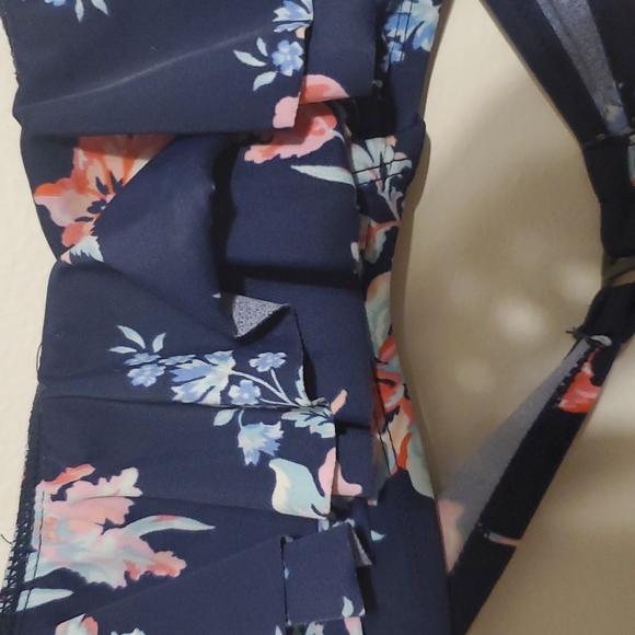 Converse brand navy floral pattern bikini top - Picture 2 of 5